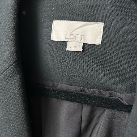 Loft - Black Blazer - Picture 3 of 3